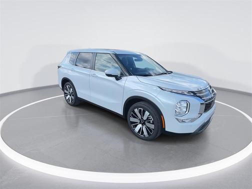 2025 Mitsubishi Outlander SE 2.5 2WD