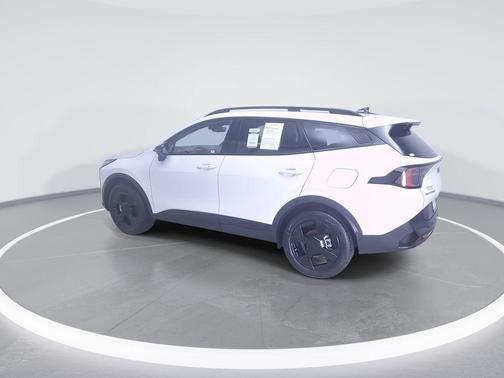 Glacial White Pearl 2026 Kia Sportage X-Line