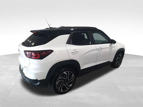 Summit White 2024 Chevrolet Trailblazer RS