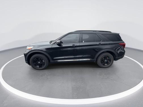 AGATE BLACK METALLIC 2023 Ford Explorer XLT
