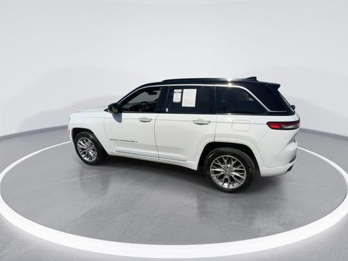 Bright White Clearcoat 2025 Jeep Grand Cherokee Summit