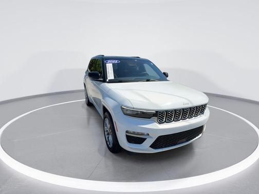 Bright White Clearcoat 2025 Jeep Grand Cherokee Summit