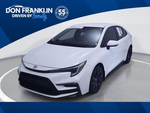 Ice Cap 2024 Toyota Corolla SE
