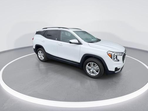 Summit White 2023 GMC Terrain SLE