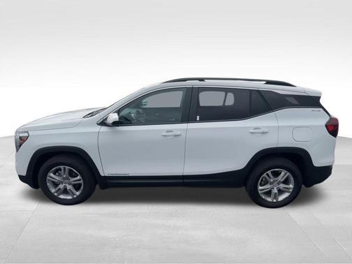 Summit White 2023 GMC Terrain SLE