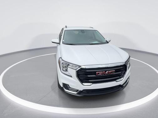 Summit White 2023 GMC Terrain SLE
