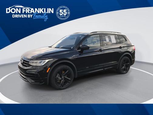 Deep Black 2023 Volkswagen Tiguan 2.0T SE R-Line Black 4MOTION