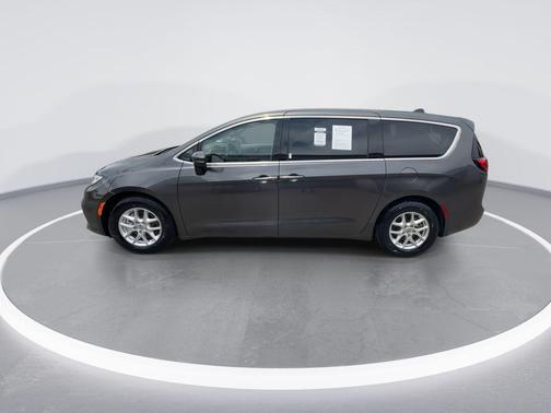 Granite Crystal Metallic Clearcoat 2023 Chrysler Pacifica Touring L