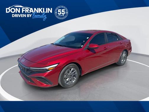 2024 Hyundai ELANTRA SEL