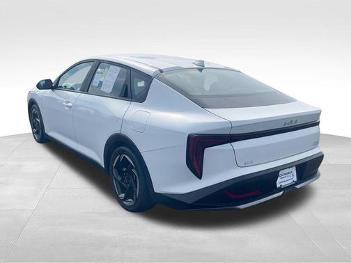Snow White Pearl 2025 Kia K4 EX