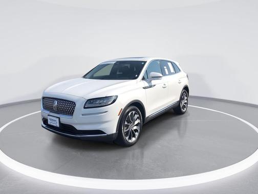PRISTINE WHITE MET 3C 2023 Lincoln Nautilus Reserve
