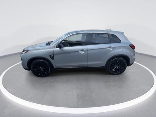 Alloy Silver Metallic 2026 Mitsubishi Outlander Sport 2.0 LE