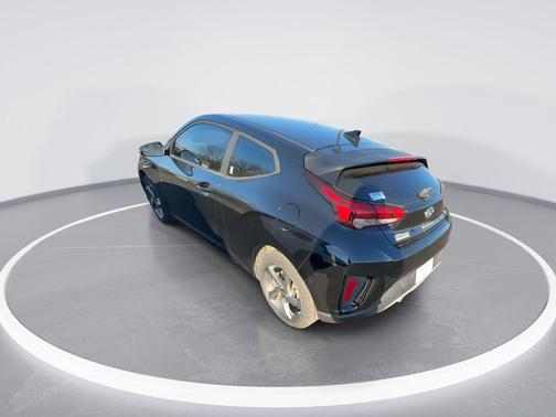 2020 Hyundai Veloster 2