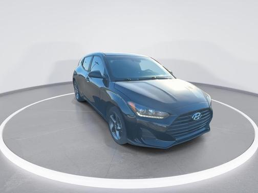 2020 Hyundai Veloster 2