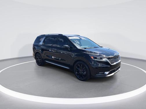 Aurora Black Pearl 2024 Kia Carnival SX