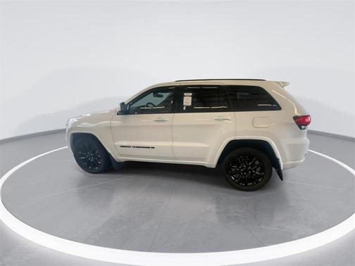2022 Jeep Grand Cherokee Laredo