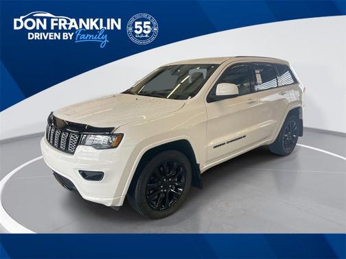 2022 Jeep Grand Cherokee Laredo