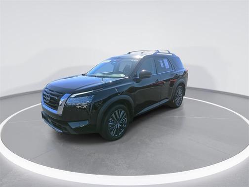 2024 Nissan Pathfinder SL 4WD