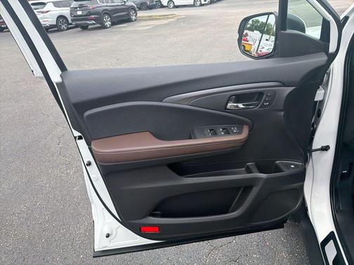 Platinum White Pearl 2025 Honda Ridgeline RTL