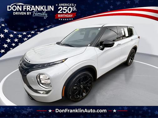 White Diamond 2024 Mitsubishi Outlander SE S-AWC