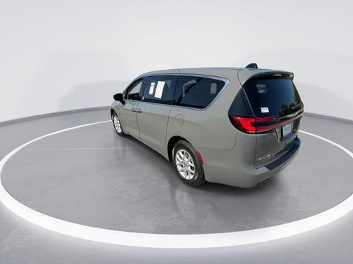 Ceramic Gray Clearcoat 2023 Chrysler Pacifica Touring L