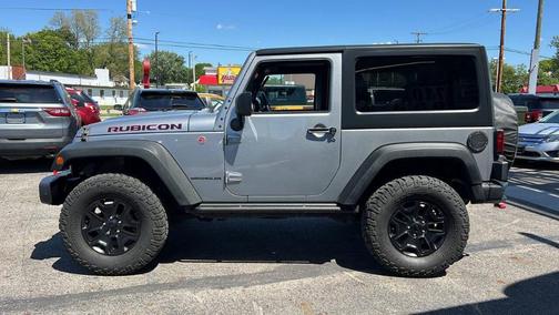 Silver 2016 Jeep Wrangler Rubicon