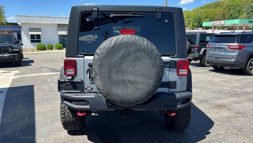Silver 2016 Jeep Wrangler Rubicon