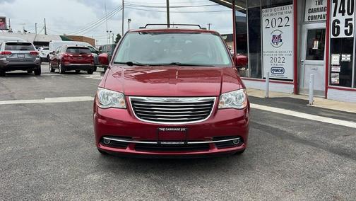 2016 Chrysler Town & Country Touring