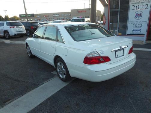 2004 Toyota Avalon XLS