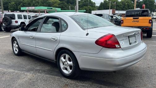 Silver 2001 Ford Taurus SES