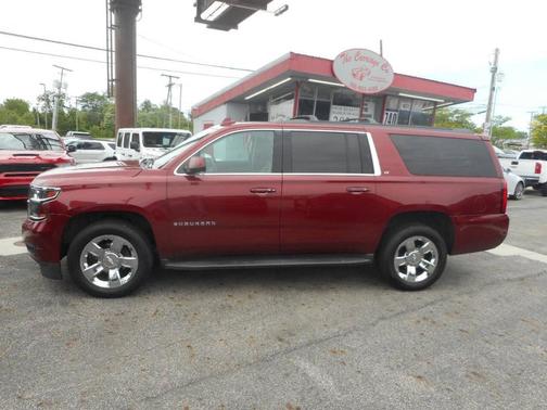 Burgundy 2017 Chevrolet Suburban LT