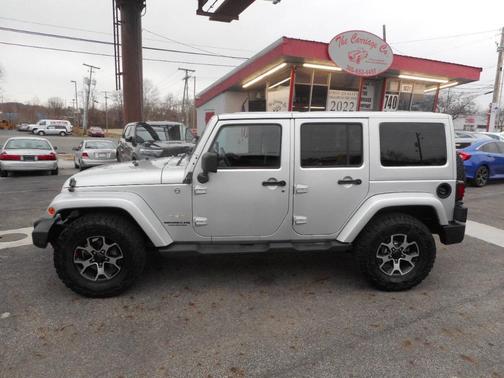 2012 Jeep Wrangler Unlimited Sahara