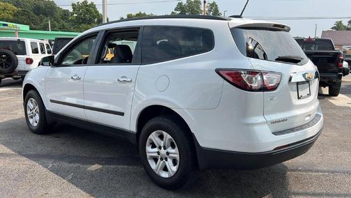 2017 Chevrolet Traverse LS
