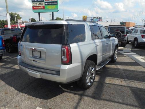 2017 GMC Yukon SLT
