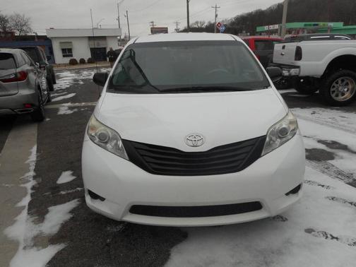 2013 Toyota Sienna Base