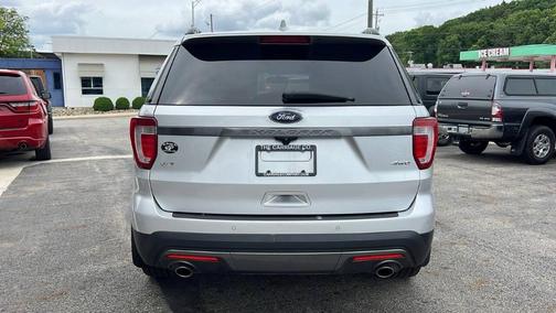 Silver 2017 Ford Explorer XLT