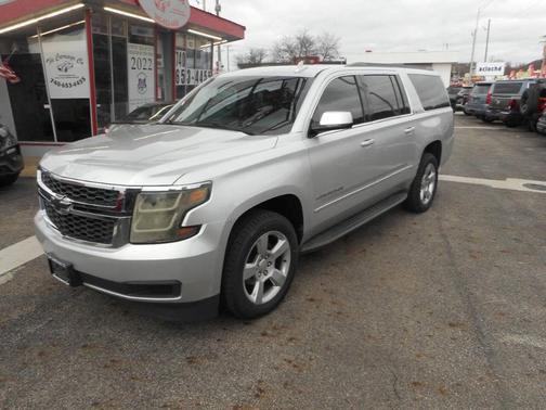 2016 Chevrolet Suburban LS