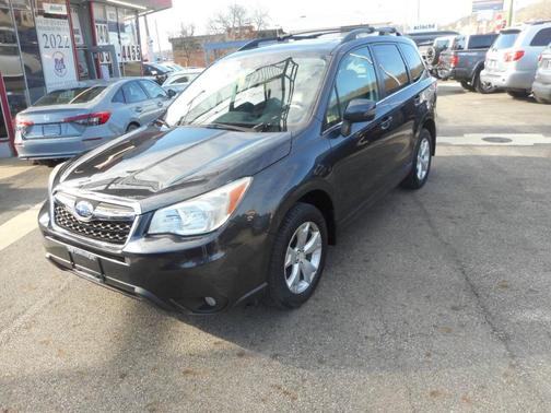 Dark Gray Metallic 2014 Subaru Forester 2.5i Touring