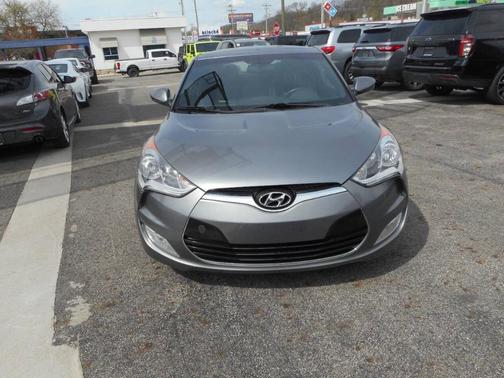 2016 Hyundai Veloster Base