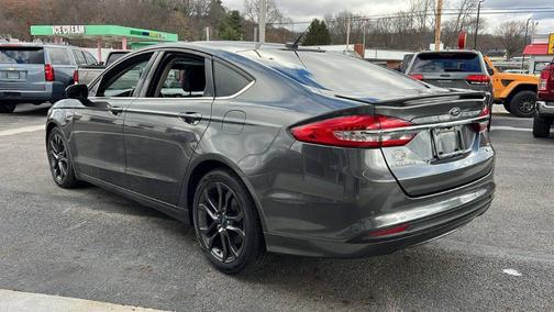 2018 Ford Fusion SE