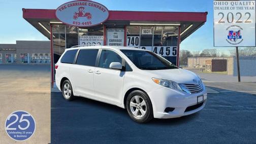 2016 Toyota Sienna LE