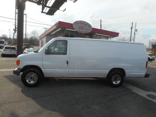 2007 Ford E350 Super Duty 