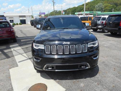Black 2017 Jeep Grand Cherokee Overland