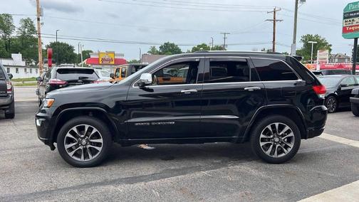 Black 2017 Jeep Grand Cherokee Overland