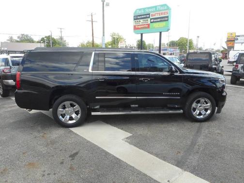 Black 2019 Chevrolet Suburban LT