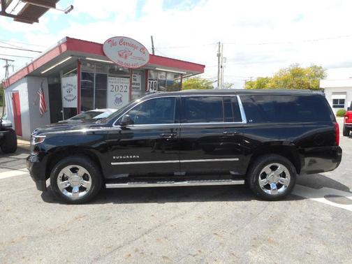 Black 2019 Chevrolet Suburban LT