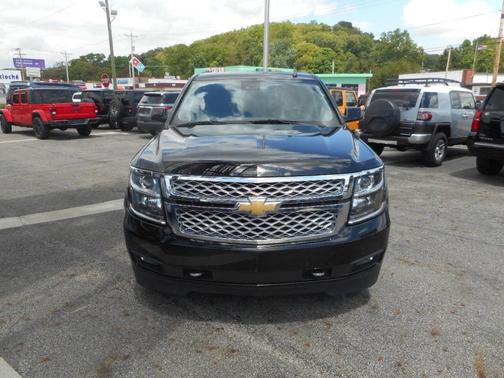 Black 2019 Chevrolet Suburban LT