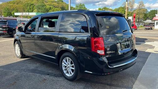 Black 2019 Dodge Grand Caravan SXT