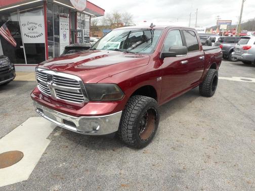 2016 RAM 1500 SLT