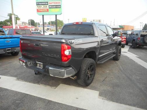 2016 Toyota Tundra SR5